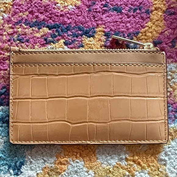 Michael Kors Camel Croc-Embossed Card Holder - Picture 4 of 7